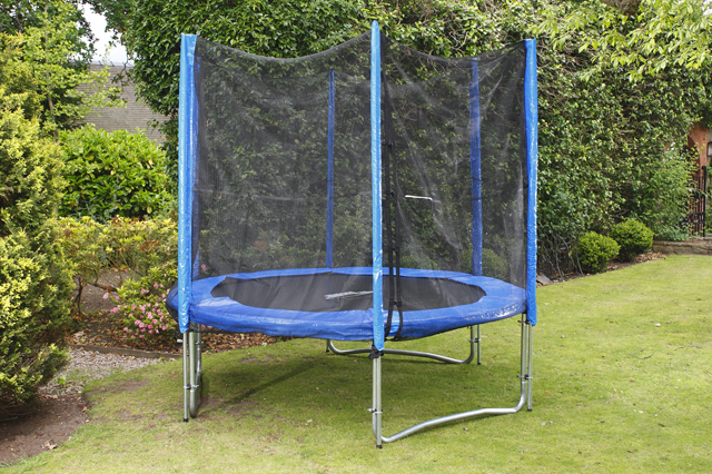 Mako Classic 8ft Trampoline With Safety Enclosure - Image 2
