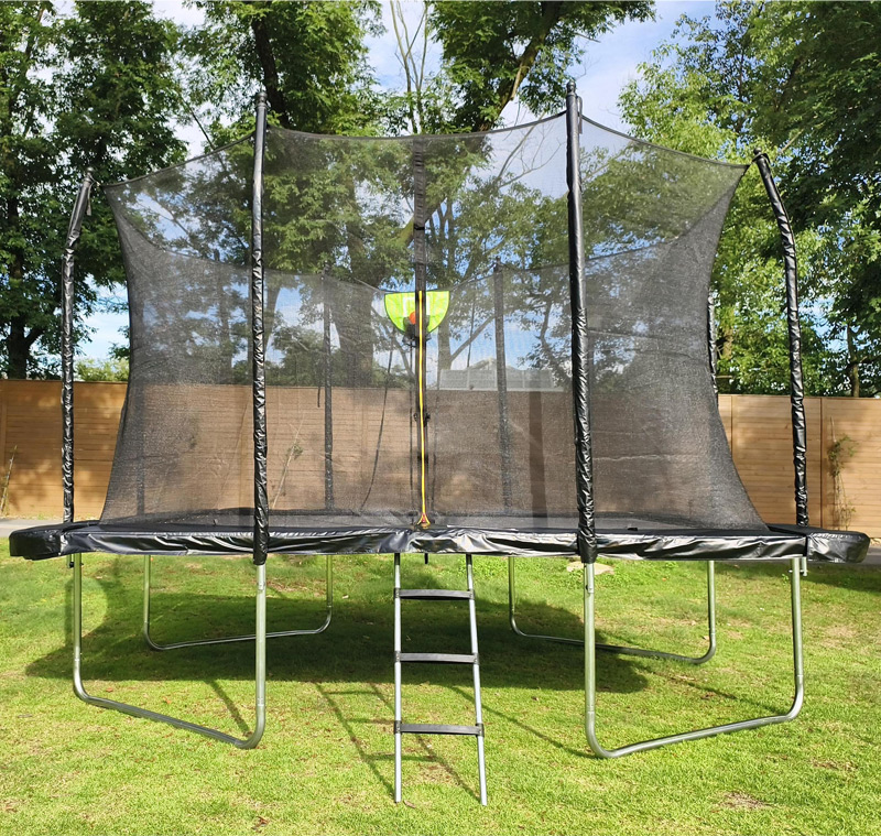 Mako Air 5x7ft Rectangular Trampoline with Safety Enclosure Black FREE Ladder & Basketball Game - Image 4