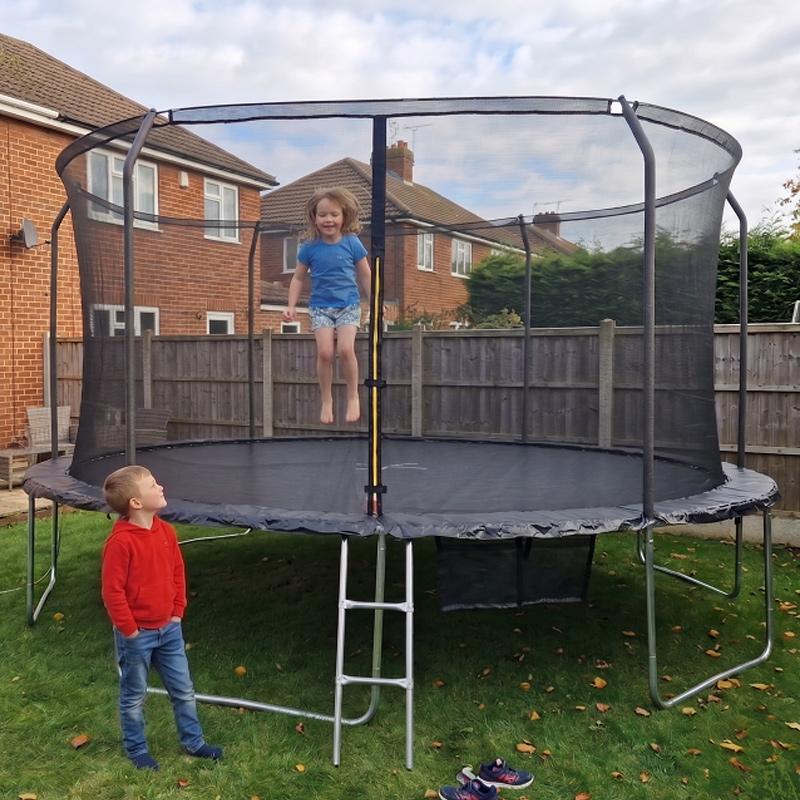 Mako 16ft Trampoline & Enclosure Free Shoe Tidy & Ladder – Black